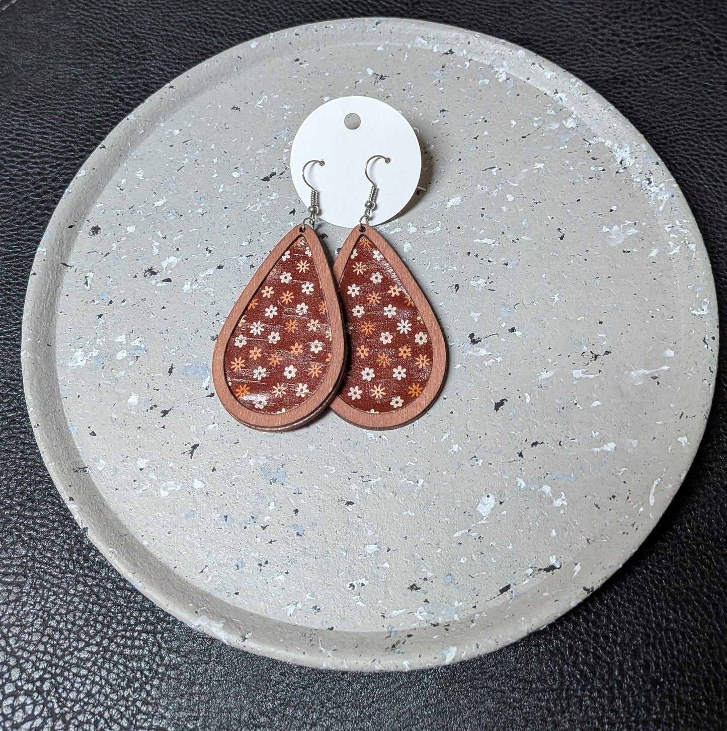 Wooden Floral Daisy Earrings