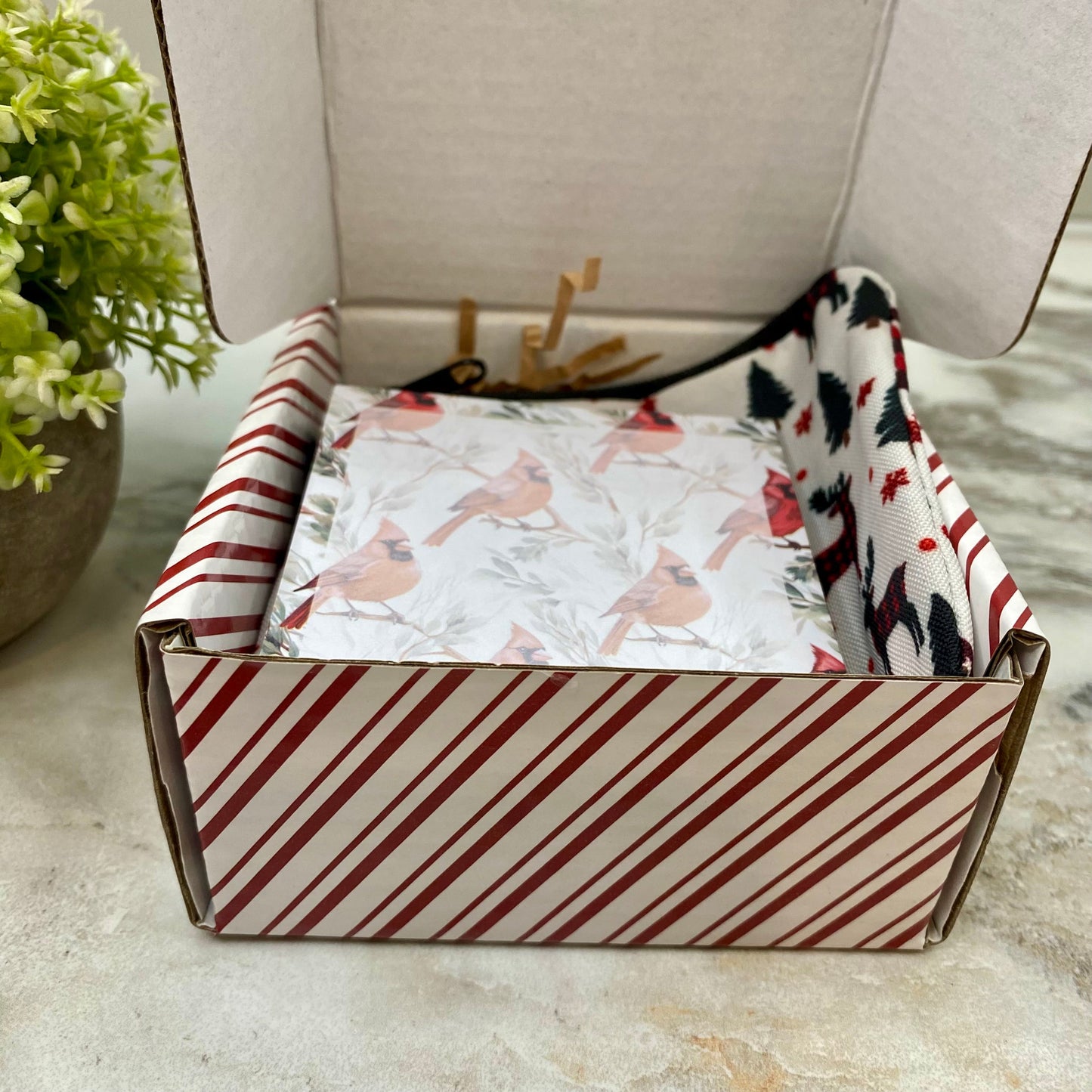 Christmas Gift Box with Crinkle Paper - Extra Small