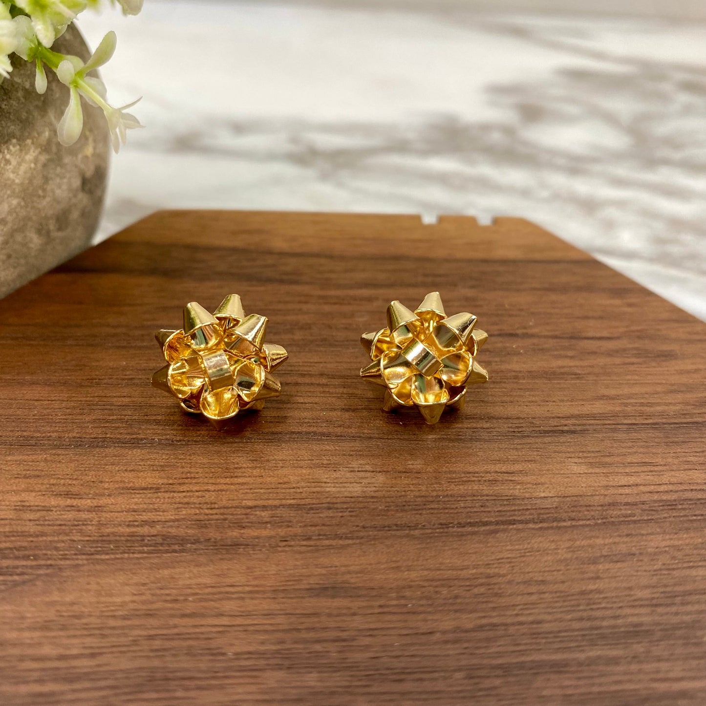 Metal Stud Earrings - Gold Package Bow